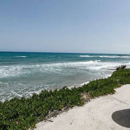 Casa vacanze Pebble, An Idyllic Seaside *
